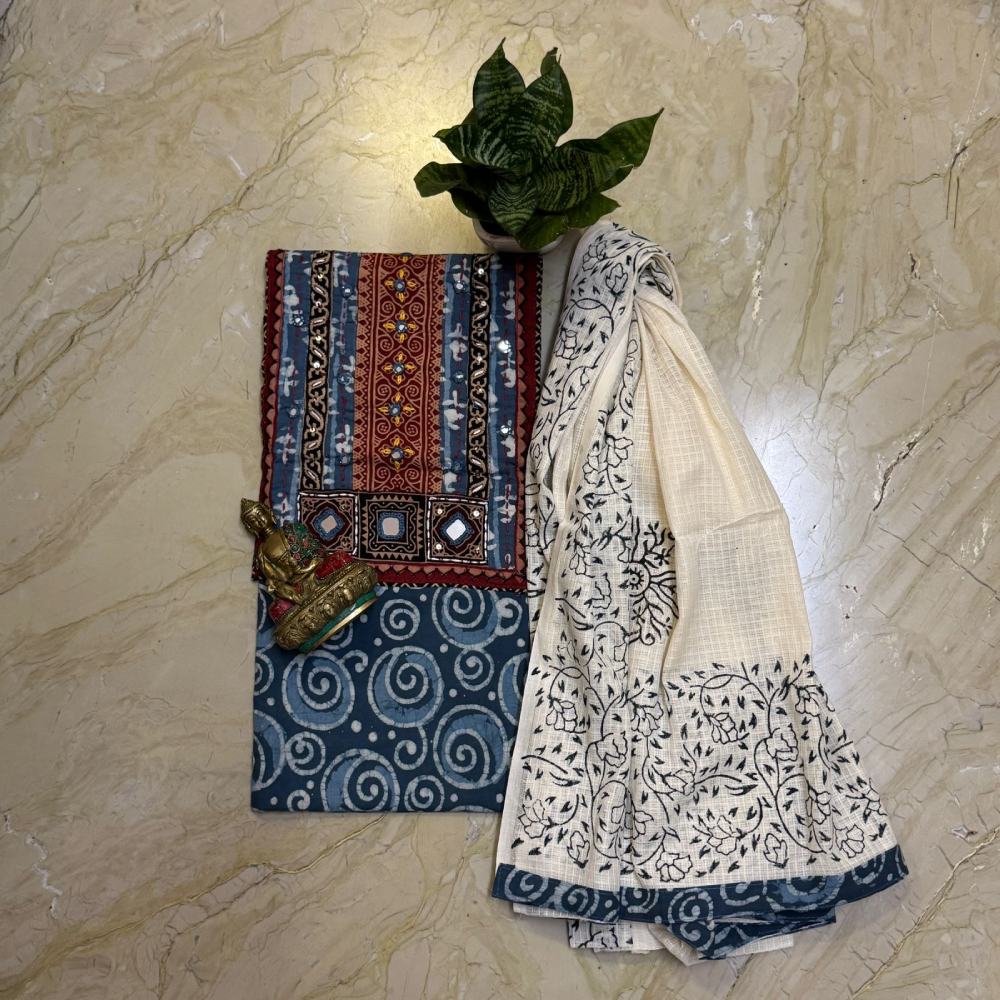 Semi Tussar silk kurta with Kalamkari & digital print dupatta (Copy)
